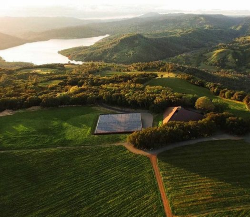 Джейсон Вудбридж покупает винодельню Kelly Fleming в долине Напа