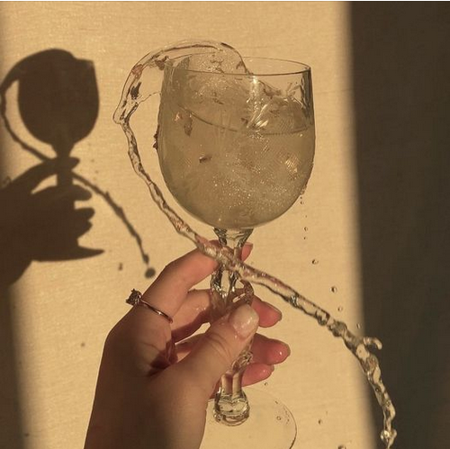 Rathfinny Wine Estate впервые выпускает в Великобритании игристое вино объемом 500 мл