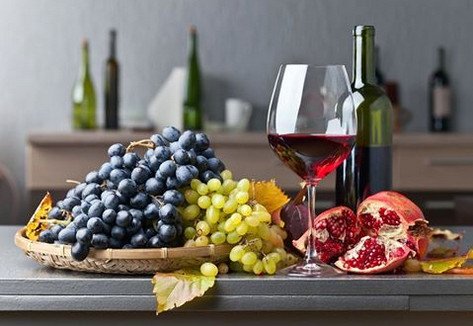 Из какого сырья производят плодовые вина?