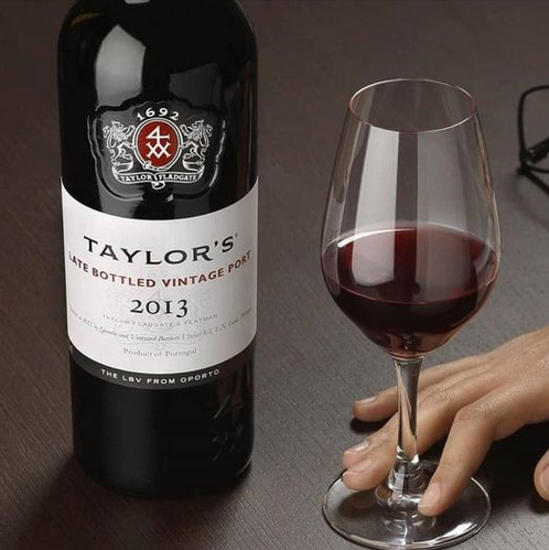 Вино Taylor’s — изысканный портвейн из легендарной Долины Дору в Португалии