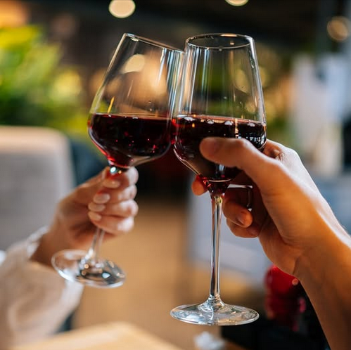 Как бокал вина влияет на организм: что будет, если пить каждый день?